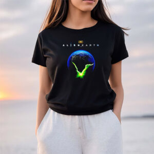 Alien Earth Crash-lands On Earth FX T-shirt