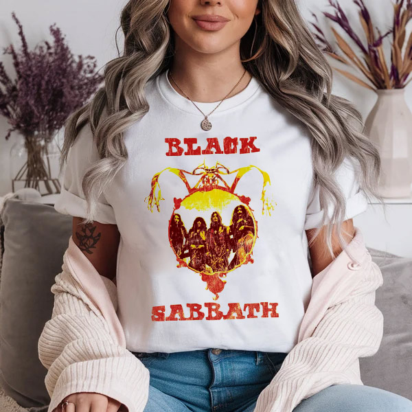 Black Sabbath Vintage 70's Style T-shirt Black Sabbath Vintage 70's Style T-shirt