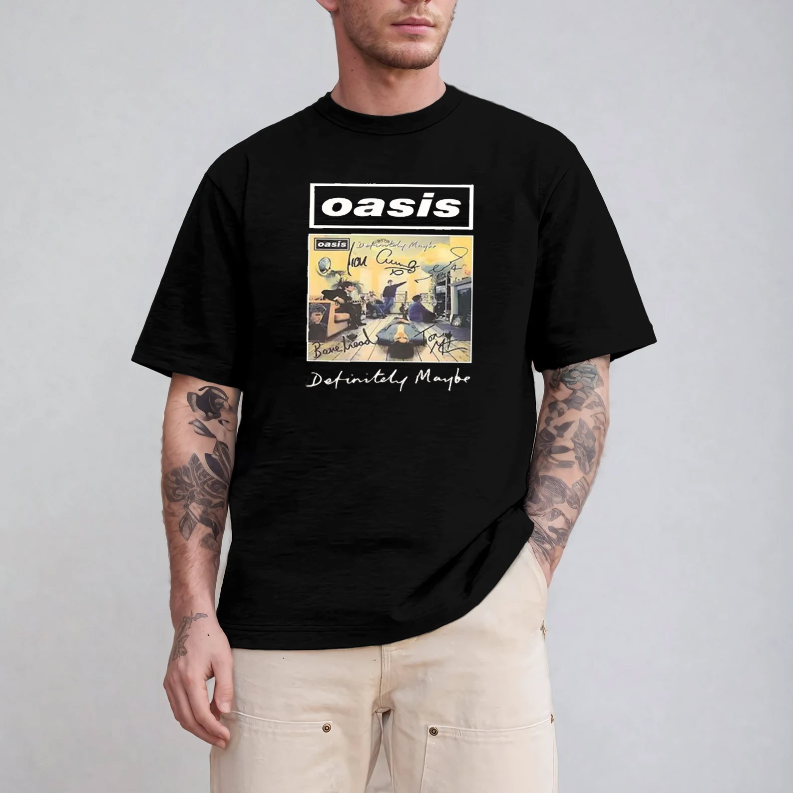 Definitely Maybe Oasis Tour 90s T-shirt Definitely Maybe Oasis Tour 90s T-shirt