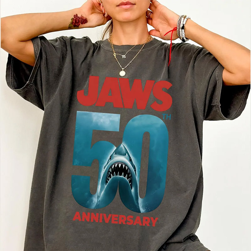 JAWS 50th Anniversary Horror Movie 90s Comfort Colors T-shirt JAWS 50th Anniversary Horror Movie 90s Comfort Colors T-shirt
