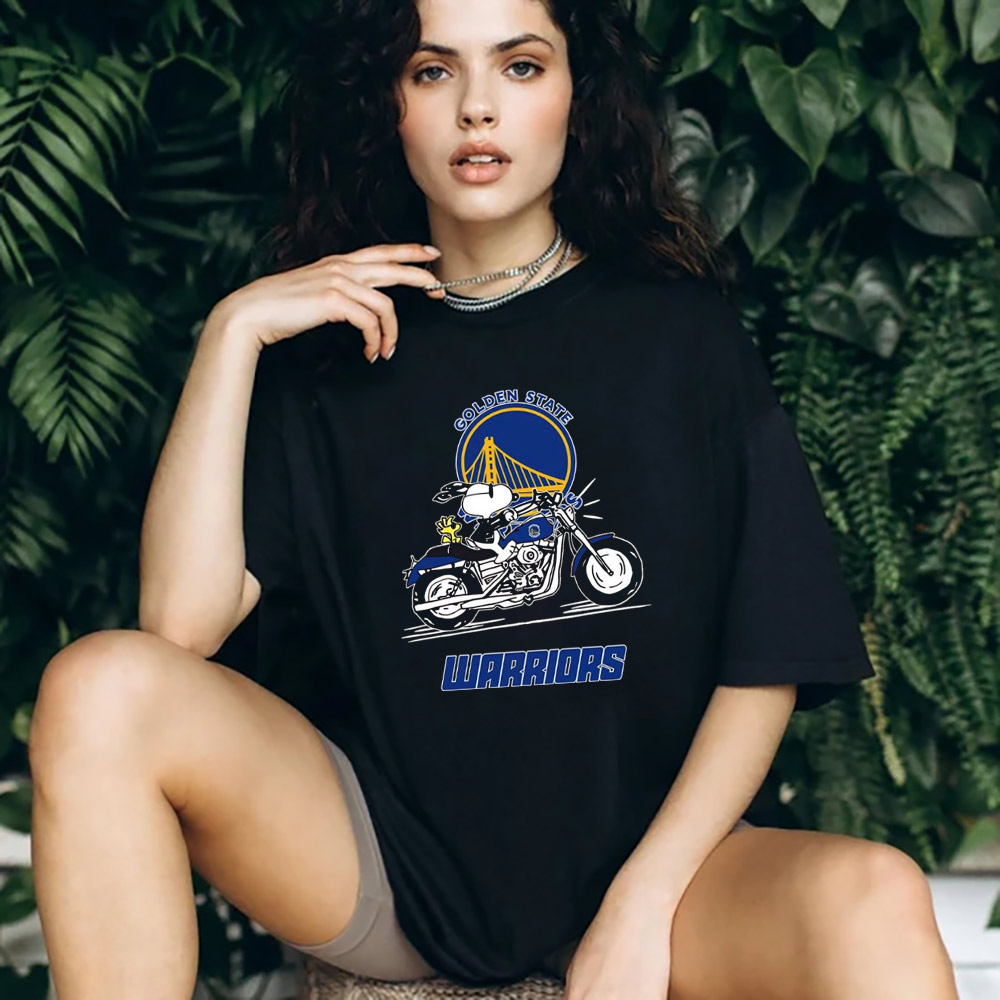 Snoopy And Woodstock Motorbike Golden State Warriors T-shirt Snoopy And Woodstock Motorbike Golden State Warriors T-shirt
