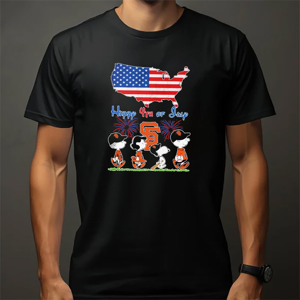 Snoopy The Peanuts San Francisco Giants Happy 4th Of July Greetings T-shirt Snoopy The Peanuts San Francisco Giants Happy 4th Of July Greetings T-shirt