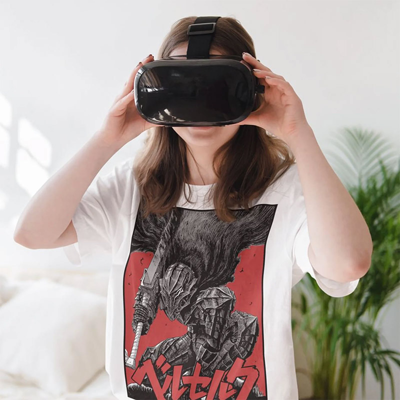 Black Swordsman Anime Vintage T-shirt Black Swordsman Anime Vintage T-shirt