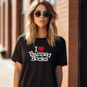 I Love Banned Books Basic T shirt 3