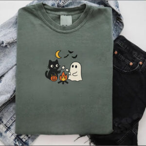 Cute Halloween Ghost And Cat Marshmallows Campfire Comfort Colors Shirt Cute Halloween Ghost And Cat Marshmallows Campfire Comfort Colors Shirt