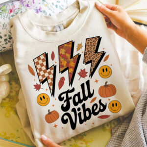 Fall Vibes Retro 1st Day Of Autumn T-shirt