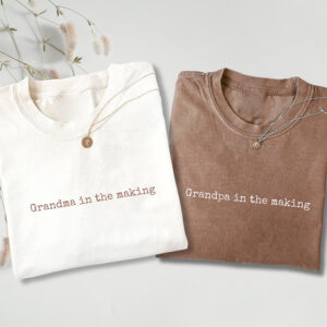 Grandma In The Making, Pregnancy Announcement Comfort Colors Tee